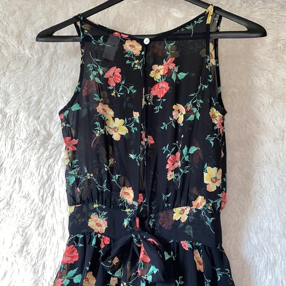 3/25$ Spring Dress 👗 - Picture 2 of 5